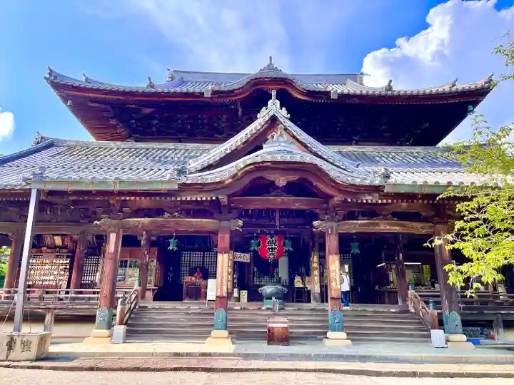 粉河寺の本殿・本堂