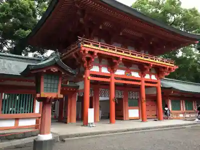 武蔵一宮氷川神社の山門・神門