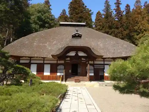 常楽寺の本殿・本堂