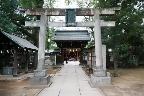 赤坂氷川神社の{uncategorized: "未分類", other: "その他", undefined: "問題あり", building: "その他建物", grave: "お墓", sacred_gate: "鳥居", guardian: "狛犬", statue: "像", buddha: "仏像", history: "歴史", nature: "自然", garden: "庭園", animal: "動物", pagoda: "塔", temizu: "手水舎", mountain_gate: "山門・神門", sanctuary: "本殿・本堂", subordinate: "末社・摂社", art: "芸術", scenery: "景色", jizo: "地蔵", ema: "絵馬", goshuin: "御朱印", omikuji: "おみくじ", items: "授与品その他", amulet: "お守り", goshuincho: "御朱印帳", eats: "食事", festival: "お祭り", votive_dance: "神楽", shichigosan: "七五三参", wedding: "結婚式", experience: "体験その他", initially: "初詣", around: "周辺", anti_infection: "感染症対策"}