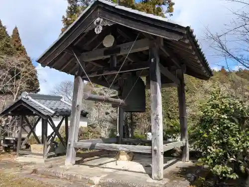 伊勢廻寺の{uncategorized: "未分類", other: "その他", undefined: "問題あり", building: "その他建物", grave: "お墓", sacred_gate: "鳥居", guardian: "狛犬", statue: "像", buddha: "仏像", history: "歴史", nature: "自然", garden: "庭園", animal: "動物", pagoda: "塔", temizu: "手水舎", mountain_gate: "山門・神門", sanctuary: "本殿・本堂", subordinate: "末社・摂社", art: "芸術", scenery: "景色", jizo: "地蔵", ema: "絵馬", goshuin: "御朱印", omikuji: "おみくじ", items: "授与品その他", amulet: "お守り", goshuincho: "御朱印帳", eats: "食事", festival: "お祭り", votive_dance: "神楽", shichigosan: "七五三参", wedding: "結婚式", experience: "体験その他", initially: "初詣", around: "周辺", anti_infection: "感染症対策"}
