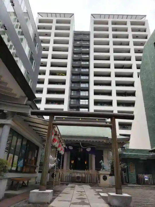 宮益御嶽神社の鳥居