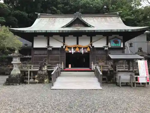 闘鶏神社の本殿・本堂
