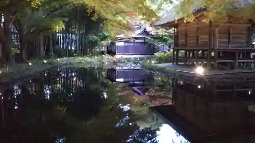 白山神社の庭園