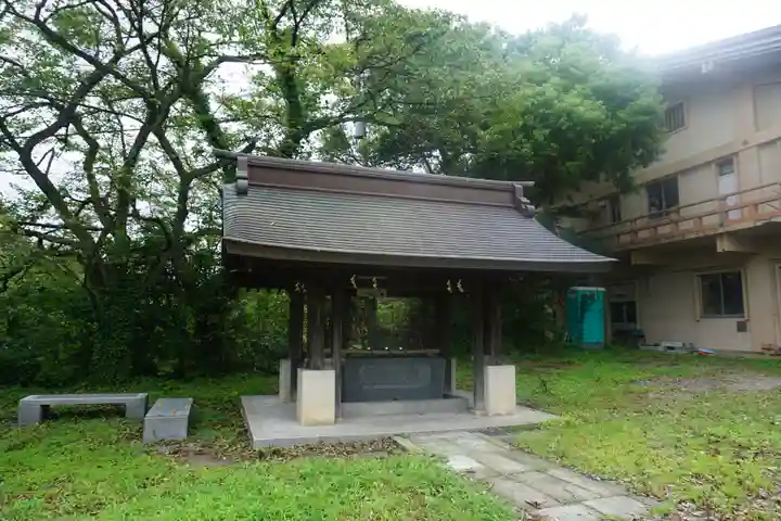 藤島神社(贈正一位新田義貞公之大宮)の手水舎