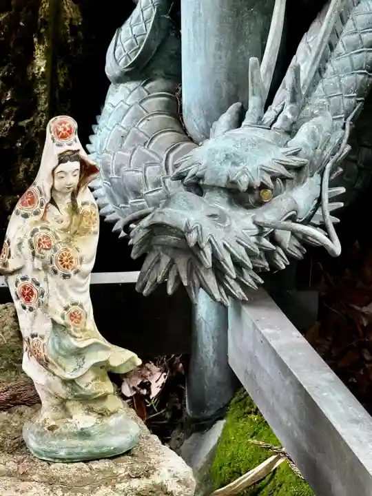 那谷寺(石川県)