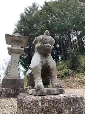常代神社の狛犬