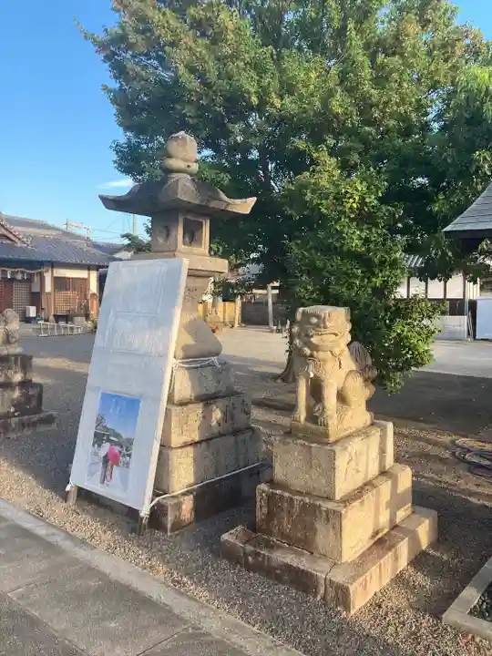 稲荷神社の狛犬