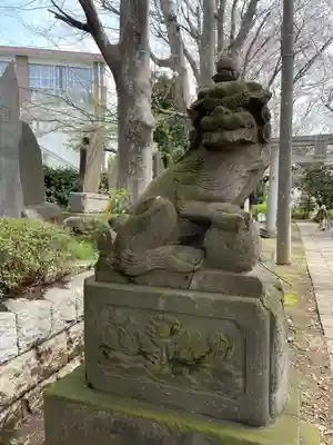 前原御嶽神社の狛犬