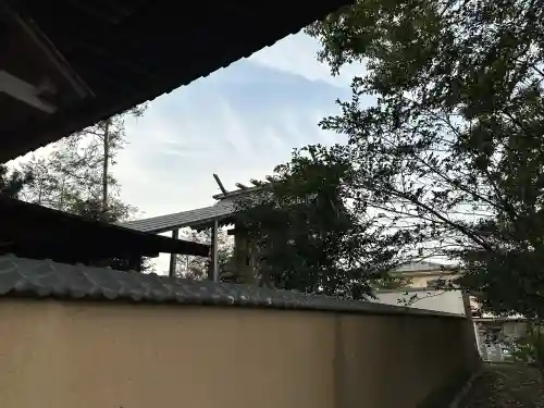 鳥取山田神社の{uncategorized: "未分類", other: "その他", undefined: "問題あり", building: "その他建物", grave: "お墓", sacred_gate: "鳥居", guardian: "狛犬", statue: "像", buddha: "仏像", history: "歴史", nature: "自然", garden: "庭園", animal: "動物", pagoda: "塔", temizu: "手水舎", mountain_gate: "山門・神門", sanctuary: "本殿・本堂", subordinate: "末社・摂社", art: "芸術", scenery: "景色", jizo: "地蔵", ema: "絵馬", goshuin: "御朱印", omikuji: "おみくじ", items: "授与品その他", amulet: "お守り", goshuincho: "御朱印帳", eats: "食事", festival: "お祭り", votive_dance: "神楽", shichigosan: "七五三参", wedding: "結婚式", experience: "体験その他", initially: "初詣", around: "周辺", anti_infection: "感染症対策"}