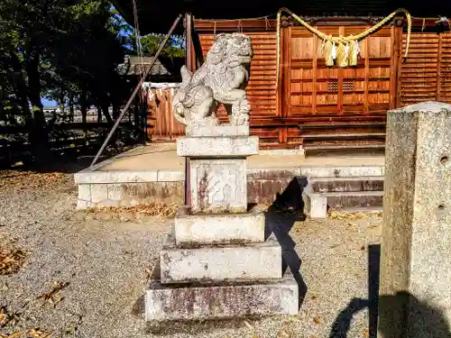 神明社（八ツ田神明社）の狛犬