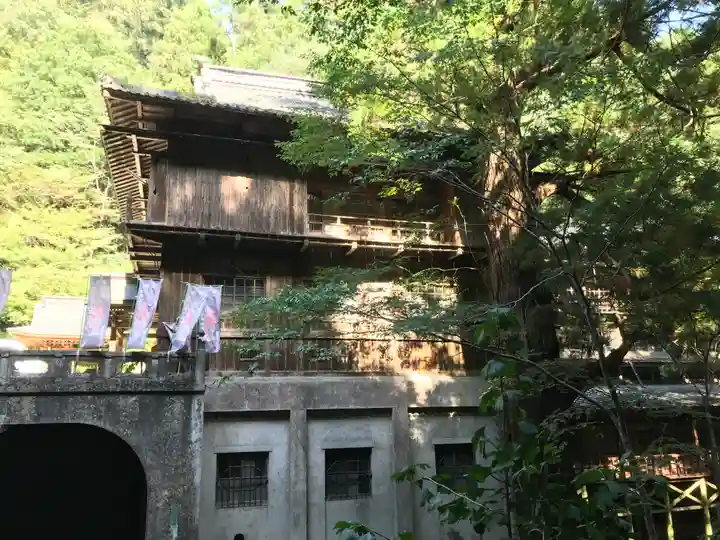 仙龍寺の本殿・本堂