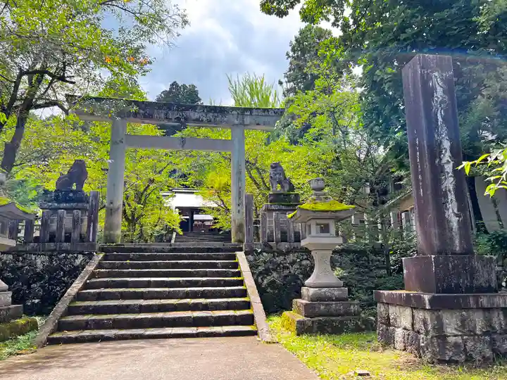 飛驒護國神社の鳥居