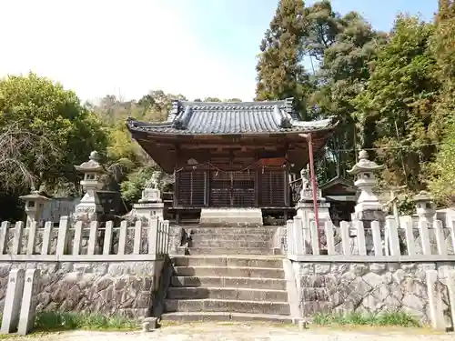 白髭神社の本殿・本堂