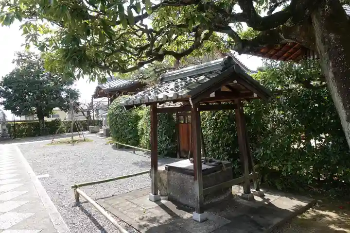 上品蓮台寺の手水舎