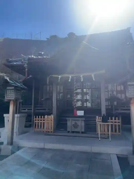 諏訪神社の{uncategorized: "未分類", other: "その他", undefined: "問題あり", building: "その他建物", grave: "お墓", sacred_gate: "鳥居", guardian: "狛犬", statue: "像", buddha: "仏像", history: "歴史", nature: "自然", garden: "庭園", animal: "動物", pagoda: "塔", temizu: "手水舎", mountain_gate: "山門・神門", sanctuary: "本殿・本堂", subordinate: "末社・摂社", art: "芸術", scenery: "景色", jizo: "地蔵", ema: "絵馬", goshuin: "御朱印", omikuji: "おみくじ", items: "授与品その他", amulet: "お守り", goshuincho: "御朱印帳", eats: "食事", festival: "お祭り", votive_dance: "神楽", shichigosan: "七五三参", wedding: "結婚式", experience: "体験その他", initially: "初詣", around: "周辺", anti_infection: "感染症対策"}