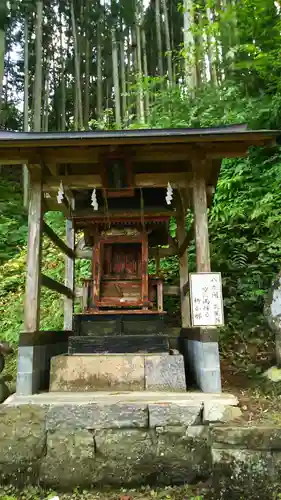 八龍神社の末社