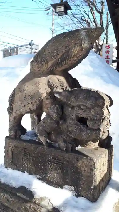 北海道神宮頓宮の狛犬