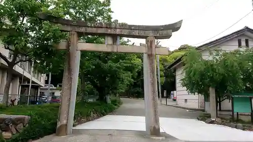 賣布神社の鳥居