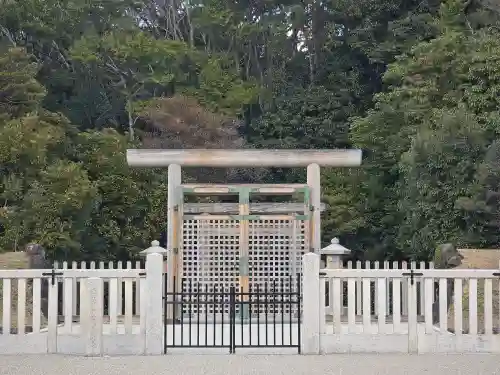 神武天皇陵（畝傍山東北陵）(奈良県)