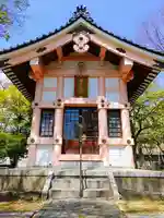 若宮八幡社の本殿・本堂