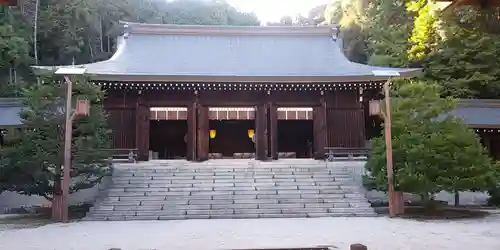 近江神宮の本殿・本堂