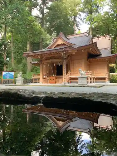 須山浅間神社の本殿