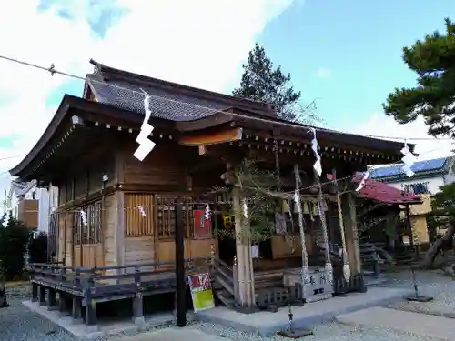 七郷神社の本殿