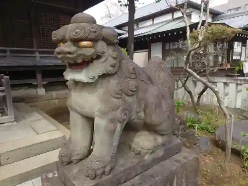 白山神社の狛犬