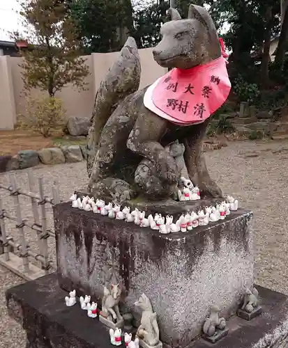 尾曳稲荷神社の狛犬