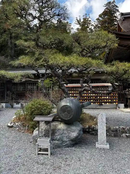 小國神社の{uncategorized: "未分類", other: "その他", undefined: "問題あり", building: "その他建物", grave: "お墓", sacred_gate: "鳥居", guardian: "狛犬", statue: "像", buddha: "仏像", history: "歴史", nature: "自然", garden: "庭園", animal: "動物", pagoda: "塔", temizu: "手水舎", mountain_gate: "山門・神門", sanctuary: "本殿・本堂", subordinate: "末社・摂社", art: "芸術", scenery: "景色", jizo: "地蔵", ema: "絵馬", goshuin: "御朱印", omikuji: "おみくじ", items: "授与品その他", amulet: "お守り", goshuincho: "御朱印帳", eats: "食事", festival: "お祭り", votive_dance: "神楽", shichigosan: "七五三参", wedding: "結婚式", experience: "体験その他", initially: "初詣", around: "周辺", anti_infection: "感染症対策"}