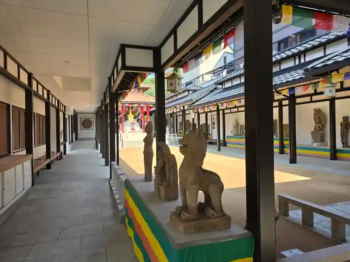 祈りの回廊亜細亜万神殿の本殿・本堂