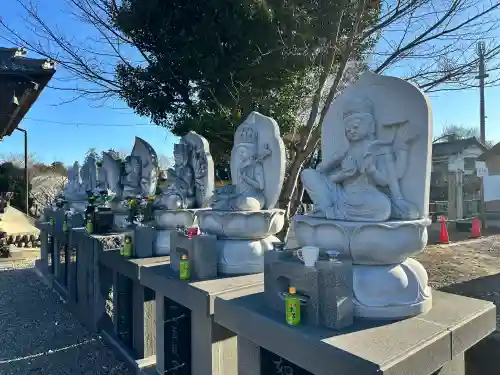 上岡馬頭観世音(埼玉県)