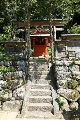 忍坂坐生根神社の末社・摂社