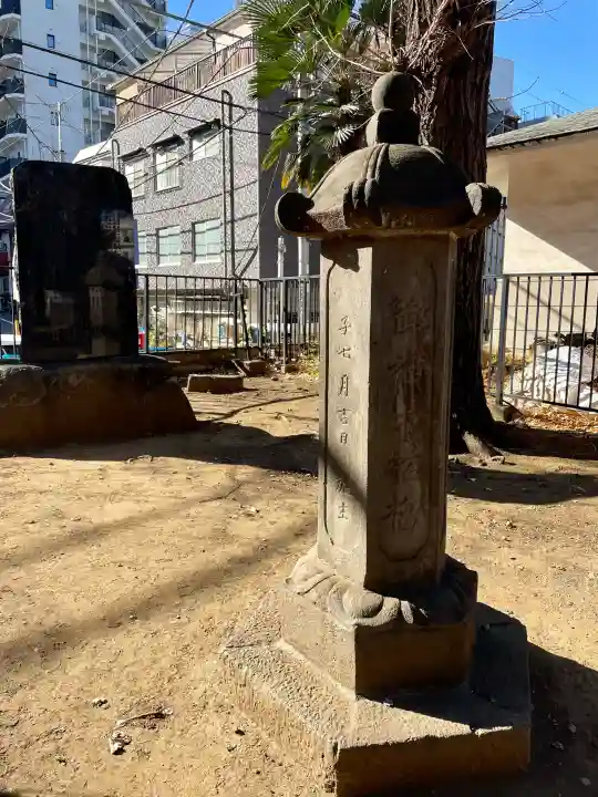 鬼子母神堂 (法明寺)の{uncategorized: "未分類", other: "その他", undefined: "問題あり", building: "その他建物", grave: "お墓", sacred_gate: "鳥居", guardian: "狛犬", statue: "像", buddha: "仏像", history: "歴史", nature: "自然", garden: "庭園", animal: "動物", pagoda: "塔", temizu: "手水舎", mountain_gate: "山門・神門", sanctuary: "本殿・本堂", subordinate: "末社・摂社", art: "芸術", scenery: "景色", jizo: "地蔵", ema: "絵馬", goshuin: "御朱印", omikuji: "おみくじ", items: "授与品その他", amulet: "お守り", goshuincho: "御朱印帳", eats: "食事", festival: "お祭り", votive_dance: "神楽", shichigosan: "七五三参", wedding: "結婚式", experience: "体験その他", initially: "初詣", around: "周辺", anti_infection: "感染症対策"}