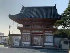 総持寺の山門