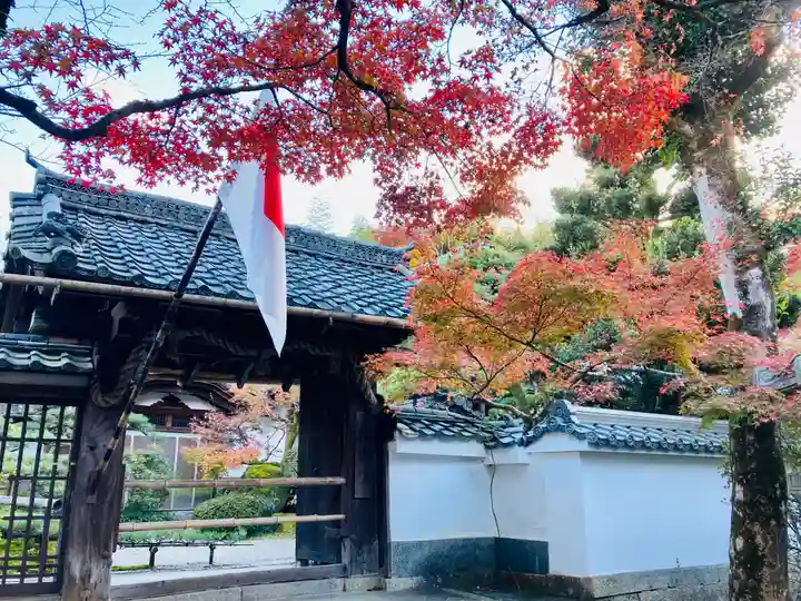 石山寺の山門・神門