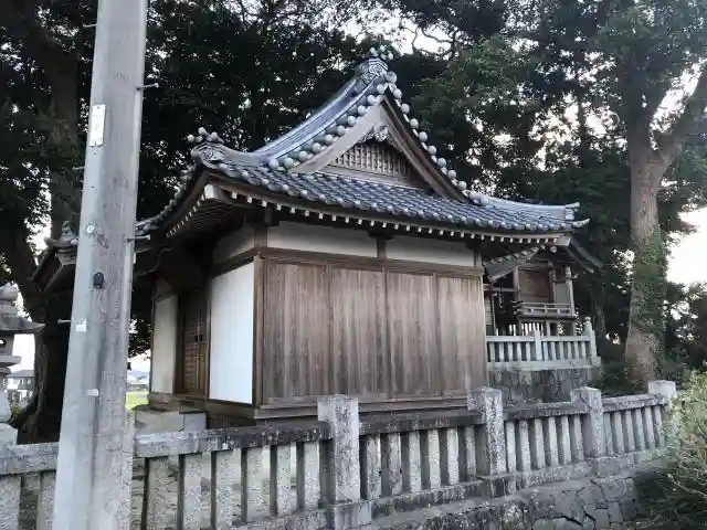 於神社の本殿