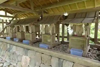 村山神社の末社・摂社