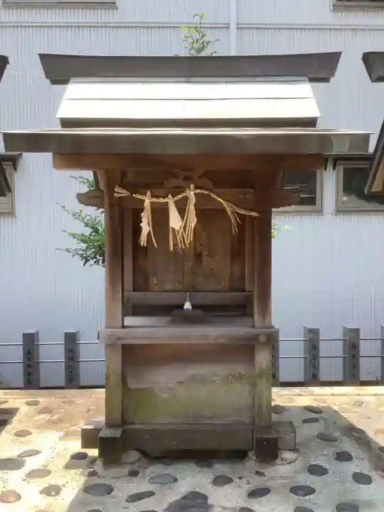 白山神社(松河戸町)の末社・摂社