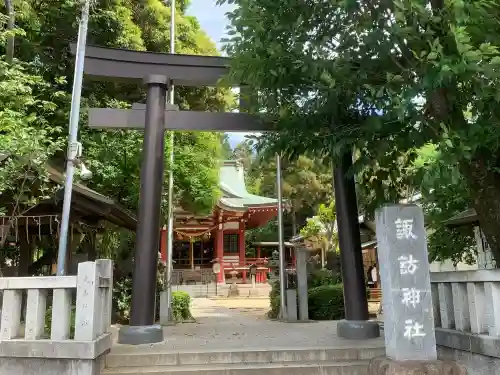 柏諏訪神社の{uncategorized: "未分類", other: "その他", undefined: "問題あり", building: "その他建物", grave: "お墓", sacred_gate: "鳥居", guardian: "狛犬", statue: "像", buddha: "仏像", history: "歴史", nature: "自然", garden: "庭園", animal: "動物", pagoda: "塔", temizu: "手水舎", mountain_gate: "山門・神門", sanctuary: "本殿・本堂", subordinate: "末社・摂社", art: "芸術", scenery: "景色", jizo: "地蔵", ema: "絵馬", goshuin: "御朱印", omikuji: "おみくじ", items: "授与品その他", amulet: "お守り", goshuincho: "御朱印帳", eats: "食事", festival: "お祭り", votive_dance: "神楽", shichigosan: "七五三参", wedding: "結婚式", experience: "体験その他", initially: "初詣", around: "周辺", anti_infection: "感染症対策"}