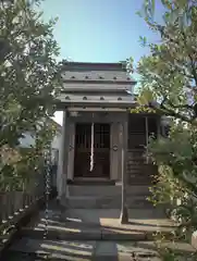 三峯神社・八坂神社の本殿