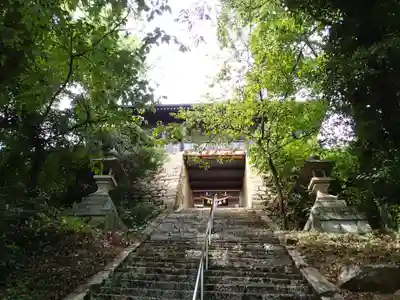 生石神社の山門・神門