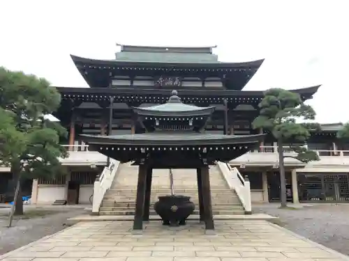 萬満寺の本殿・本堂