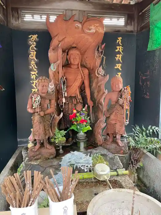 総持院(總持院)の仏像