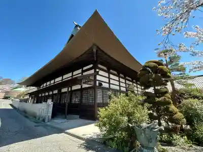 正麟寺の{uncategorized: "未分類", other: "その他", undefined: "問題あり", building: "その他建物", grave: "お墓", sacred_gate: "鳥居", guardian: "狛犬", statue: "像", buddha: "仏像", history: "歴史", nature: "自然", garden: "庭園", animal: "動物", pagoda: "塔", temizu: "手水舎", mountain_gate: "山門・神門", sanctuary: "本殿・本堂", subordinate: "末社・摂社", art: "芸術", scenery: "景色", jizo: "地蔵", ema: "絵馬", goshuin: "御朱印", omikuji: "おみくじ", items: "授与品その他", amulet: "お守り", goshuincho: "御朱印帳", eats: "食事", festival: "お祭り", votive_dance: "神楽", shichigosan: "七五三参", wedding: "結婚式", experience: "体験その他", initially: "初詣", around: "周辺", anti_infection: "感染症対策"}