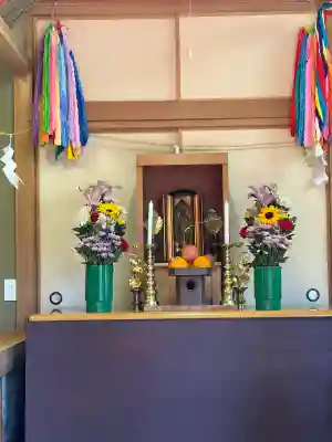 春日神社の{uncategorized: "未分類", other: "その他", undefined: "問題あり", building: "その他建物", grave: "お墓", sacred_gate: "鳥居", guardian: "狛犬", statue: "像", buddha: "仏像", history: "歴史", nature: "自然", garden: "庭園", animal: "動物", pagoda: "塔", temizu: "手水舎", mountain_gate: "山門・神門", sanctuary: "本殿・本堂", subordinate: "末社・摂社", art: "芸術", scenery: "景色", jizo: "地蔵", ema: "絵馬", goshuin: "御朱印", omikuji: "おみくじ", items: "授与品その他", amulet: "お守り", goshuincho: "御朱印帳", eats: "食事", festival: "お祭り", votive_dance: "神楽", shichigosan: "七五三参", wedding: "結婚式", experience: "体験その他", initially: "初詣", around: "周辺", anti_infection: "感染症対策"}