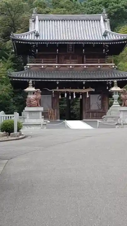 石鎚神社 口之宮 本社の山門・神門