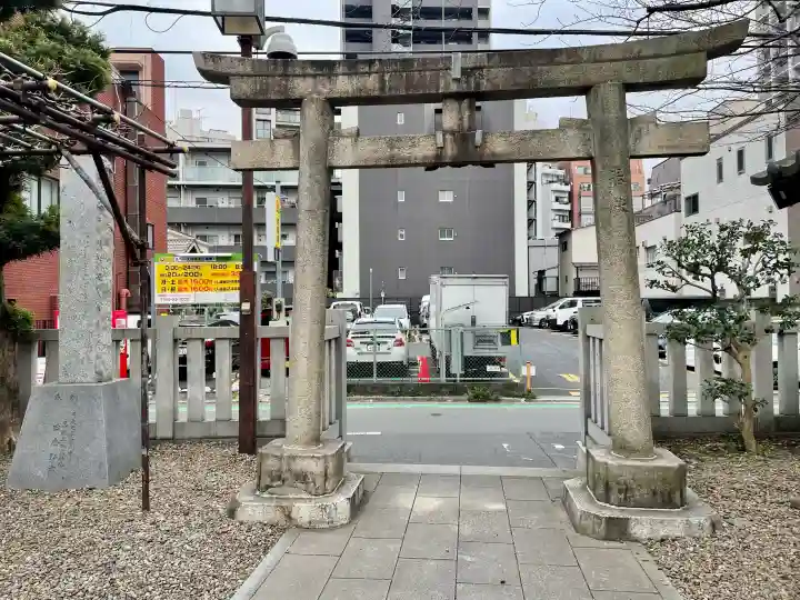 七倉稲荷神社の{uncategorized: "未分類", other: "その他", undefined: "問題あり", building: "その他建物", grave: "お墓", sacred_gate: "鳥居", guardian: "狛犬", statue: "像", buddha: "仏像", history: "歴史", nature: "自然", garden: "庭園", animal: "動物", pagoda: "塔", temizu: "手水舎", mountain_gate: "山門・神門", sanctuary: "本殿・本堂", subordinate: "末社・摂社", art: "芸術", scenery: "景色", jizo: "地蔵", ema: "絵馬", goshuin: "御朱印", omikuji: "おみくじ", items: "授与品その他", amulet: "お守り", goshuincho: "御朱印帳", eats: "食事", festival: "お祭り", votive_dance: "神楽", shichigosan: "七五三参", wedding: "結婚式", experience: "体験その他", initially: "初詣", around: "周辺", anti_infection: "感染症対策"}
