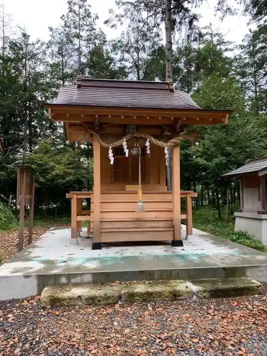 磐根神社の末社・摂社